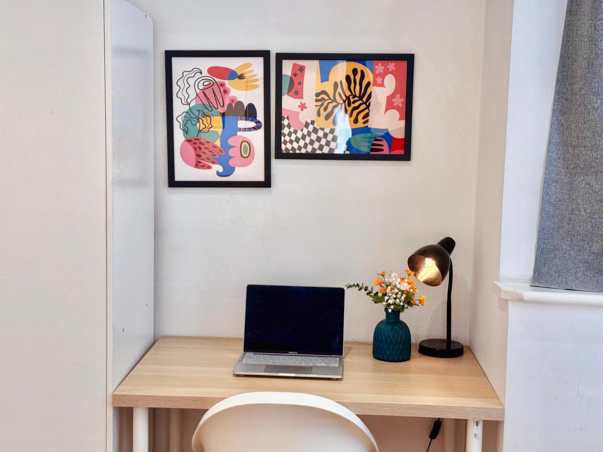 En-Suites With Free Parking 30Min To Central London Ngoại thất bức ảnh