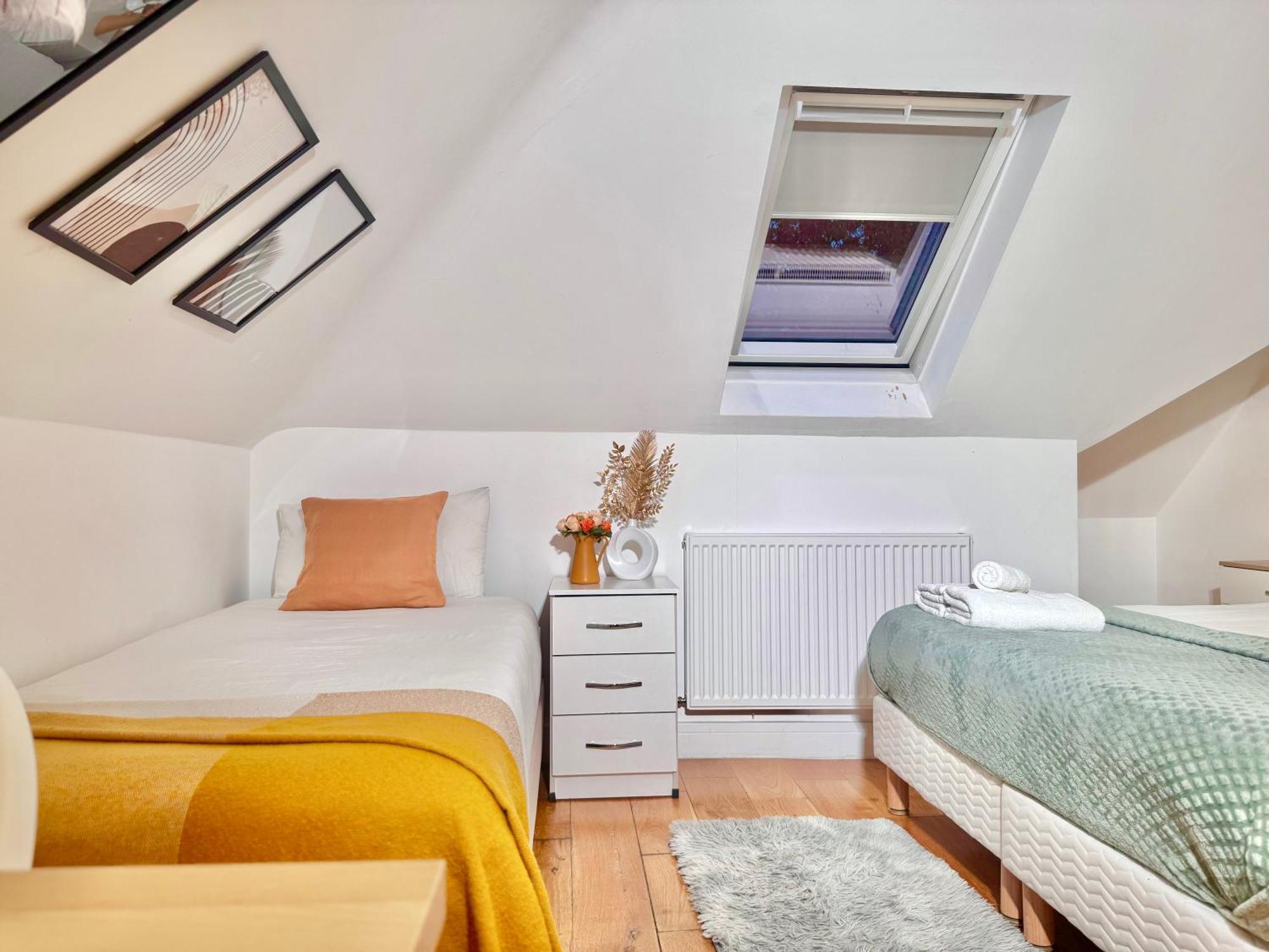 En-Suites With Free Parking 30Min To Central London Ngoại thất bức ảnh