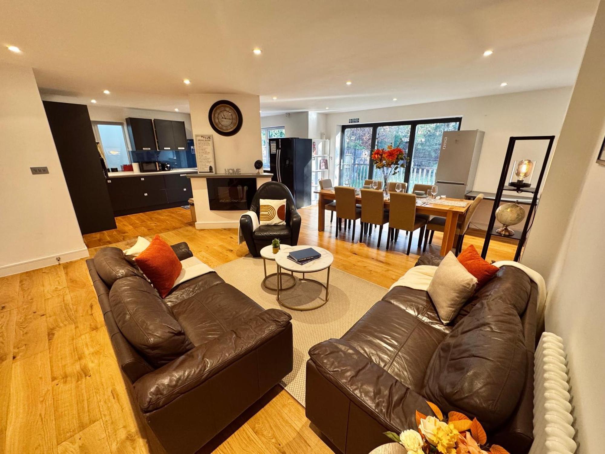 En-Suites With Free Parking 30Min To Central London Ngoại thất bức ảnh