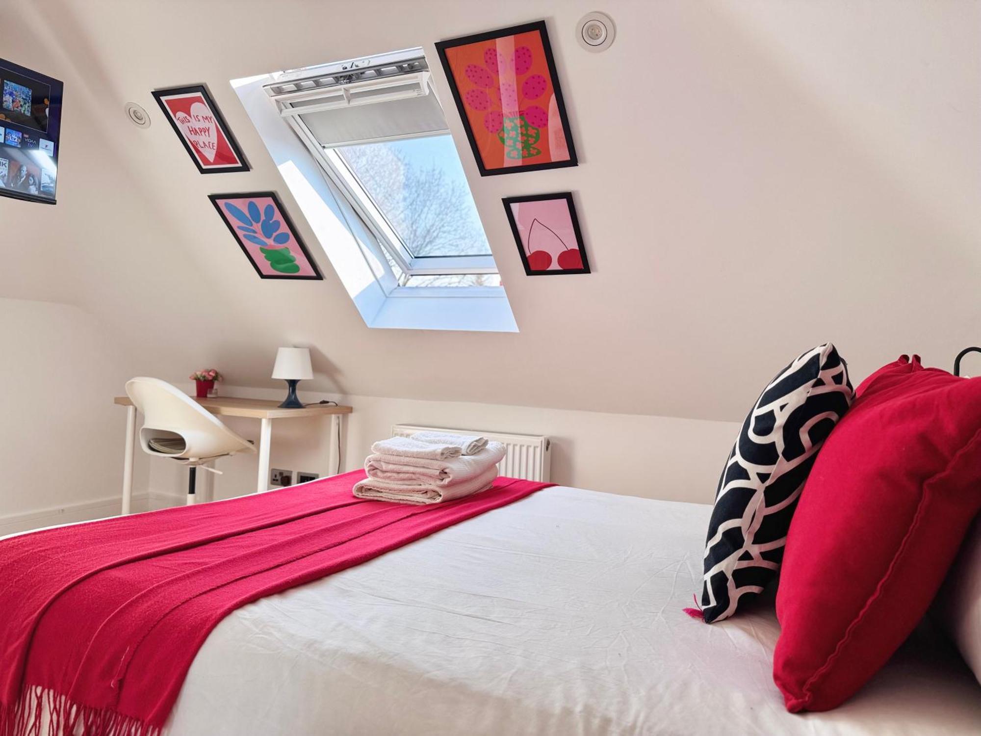 En-Suites With Free Parking 30Min To Central London Ngoại thất bức ảnh