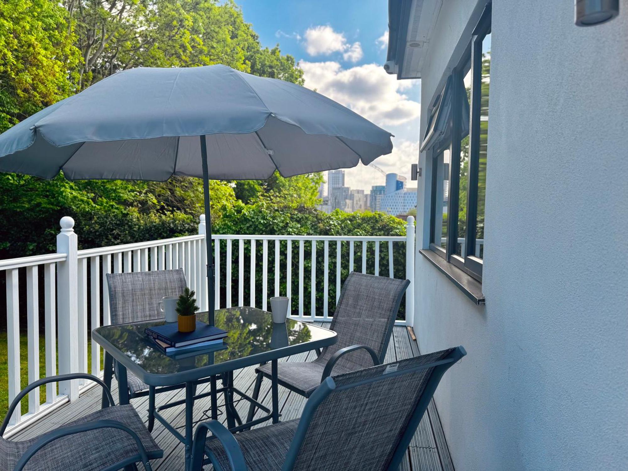 En-Suites With Free Parking 30Min To Central London Ngoại thất bức ảnh